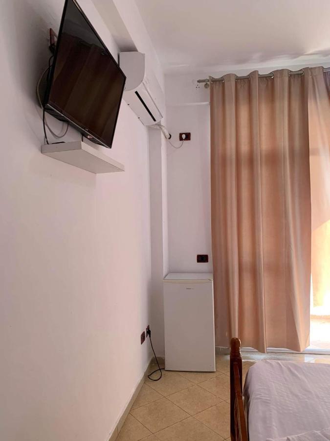 Elio'S Room Durrës Buitenkant foto