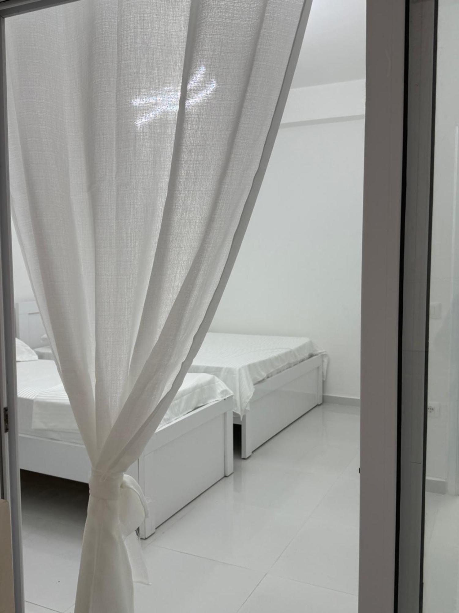Elio'S Room Durrës Buitenkant foto