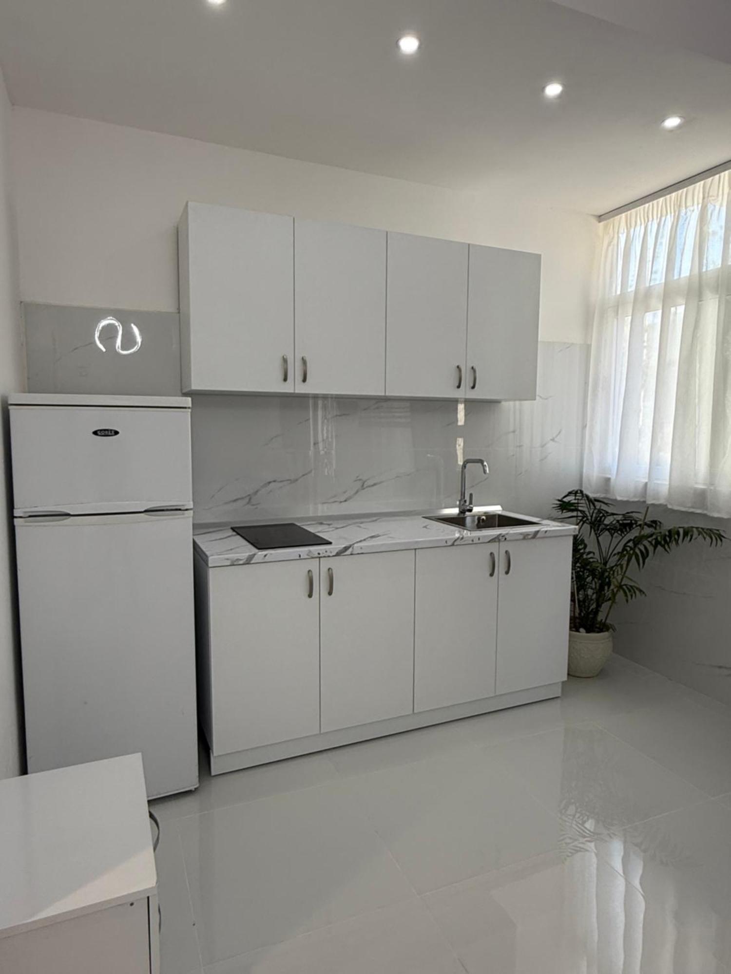 Elio'S Room Durrës Buitenkant foto